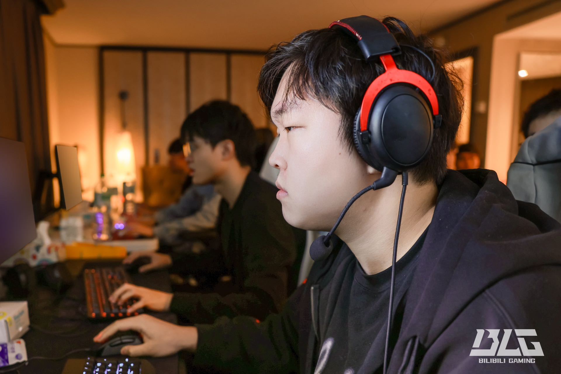 电竞椅行业未来助力玩家享受极致体验pg模拟器试玩傲风以技术创新引领(图3)