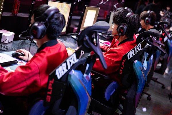 职业赛指定用椅 傲风G7凭啥这么火pg电子入口明星直播同款 英雄联盟(图4)